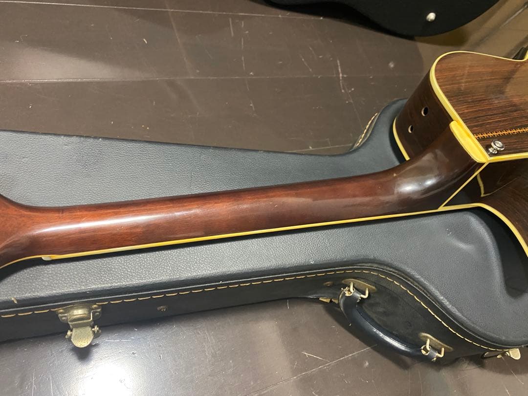 アコースティックギター　tokai