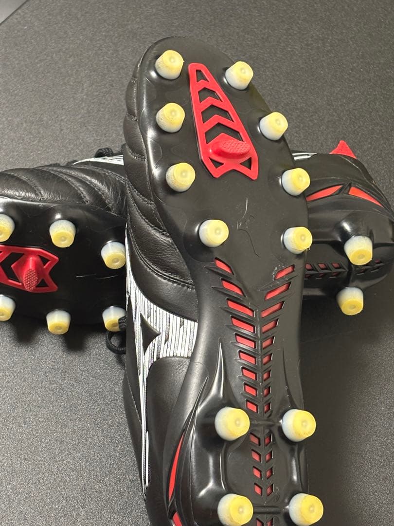 モレリア　ネオ4 26センチ