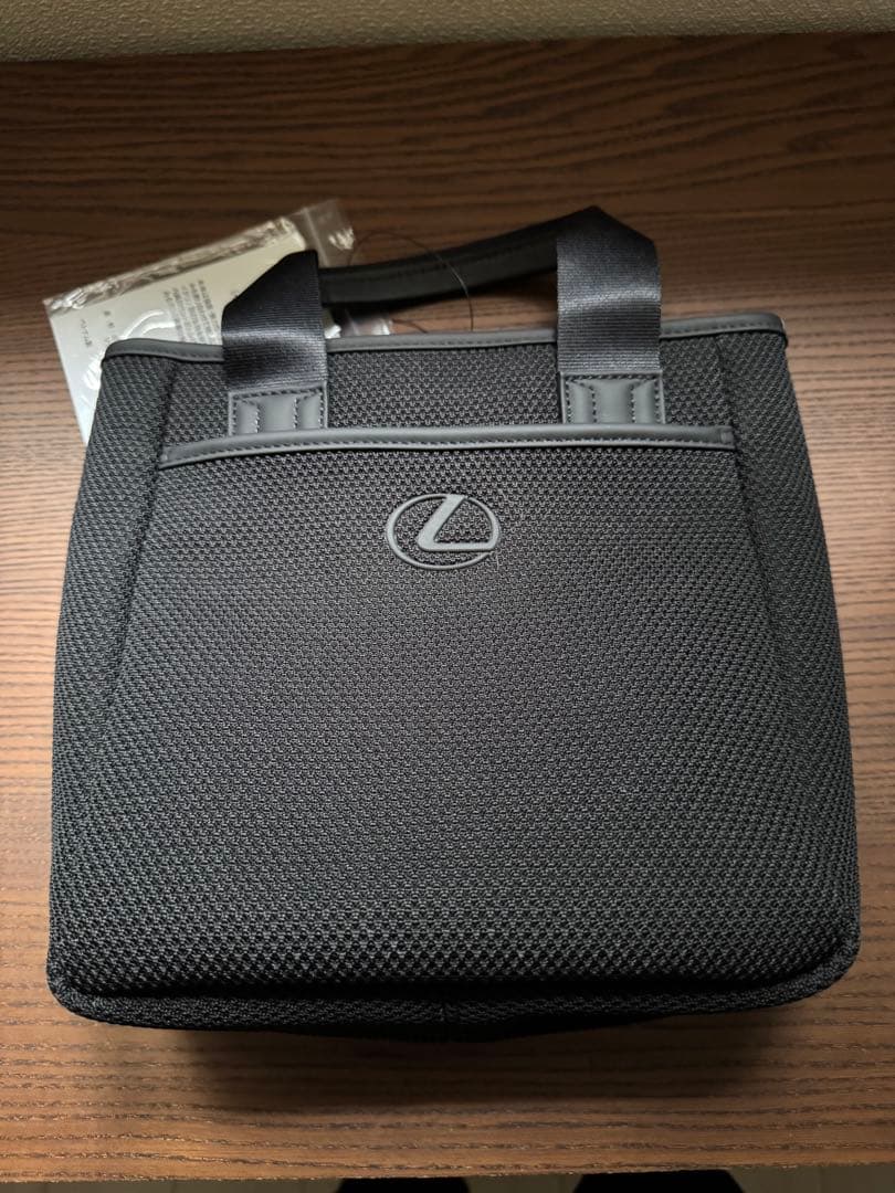 新品！Lexus ラウンドバッグ ブラック