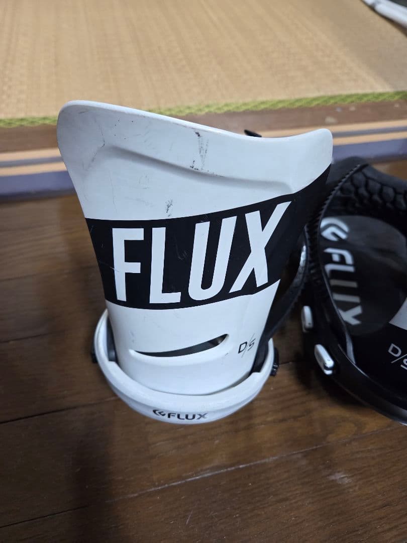 FLUX DS ビンディング ブラック/ホワイト