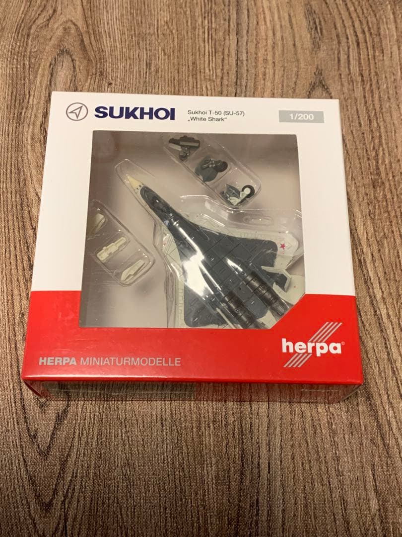 スホーイ T-50 （SU-57） プロトタイプ ホワイトシャークhelpa