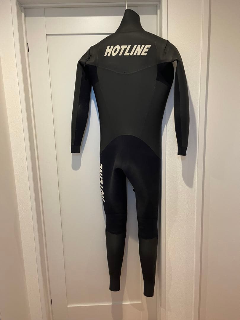 HOTLINE 4/3㍉セミドライフルスーツ ウェットスーツ 黒　ホットライン