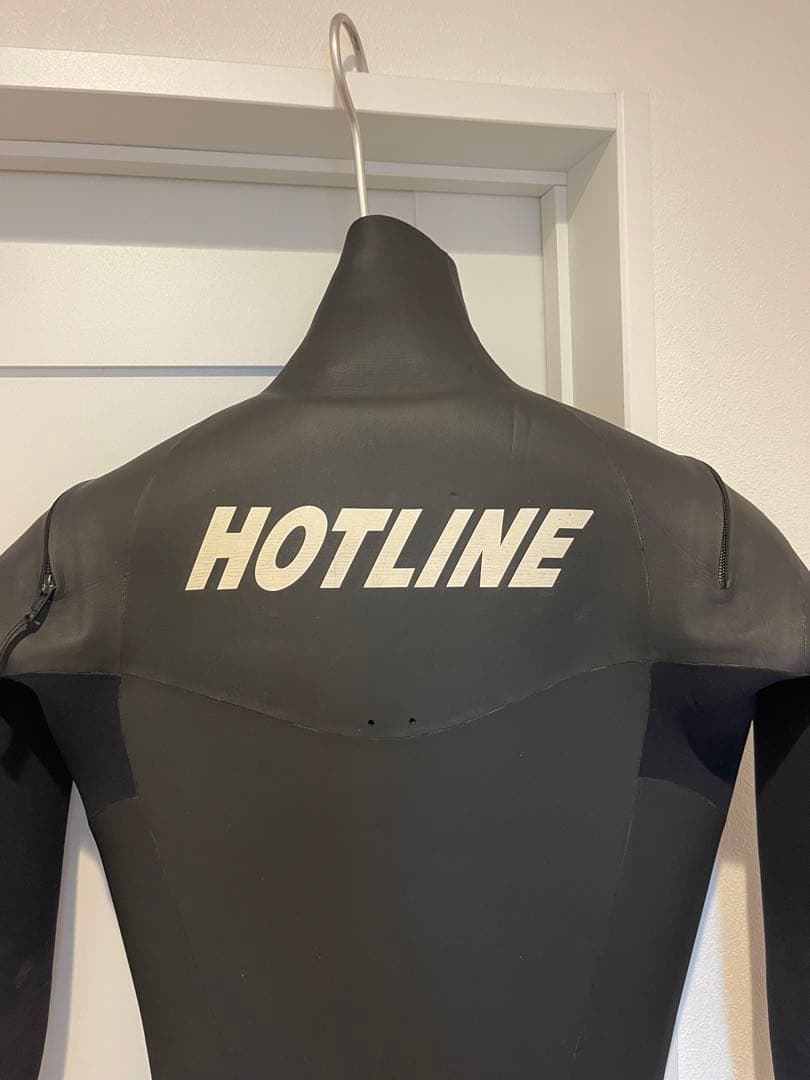 HOTLINE 4/3㍉セミドライフルスーツ ウェットスーツ 黒　ホットライン