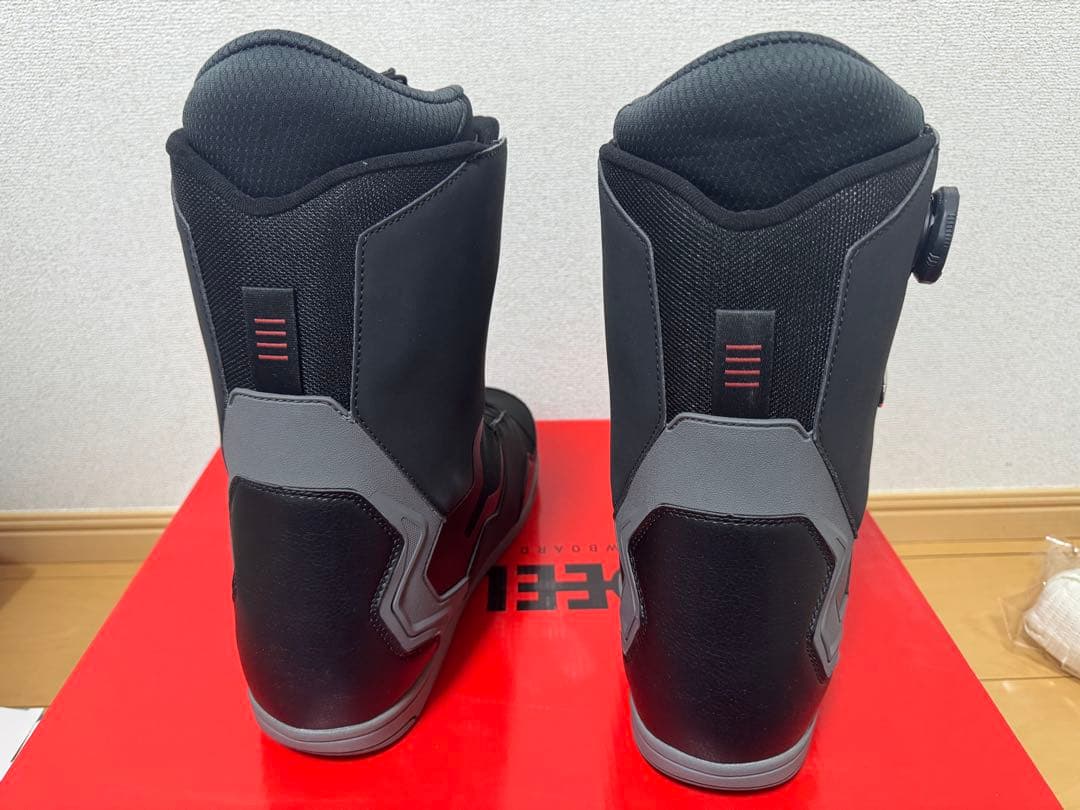 スノーボード　DEELUXE ID DUAL BOAブラック　27cm