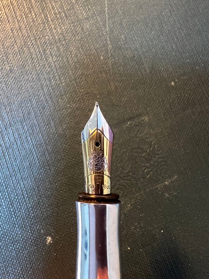 GRAFVON ファーバーカステル 万年筆 伯爵コレクション