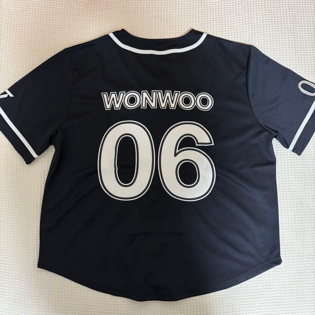 SEVENTEEN WONWOO ウォヌ　ユニフォーム