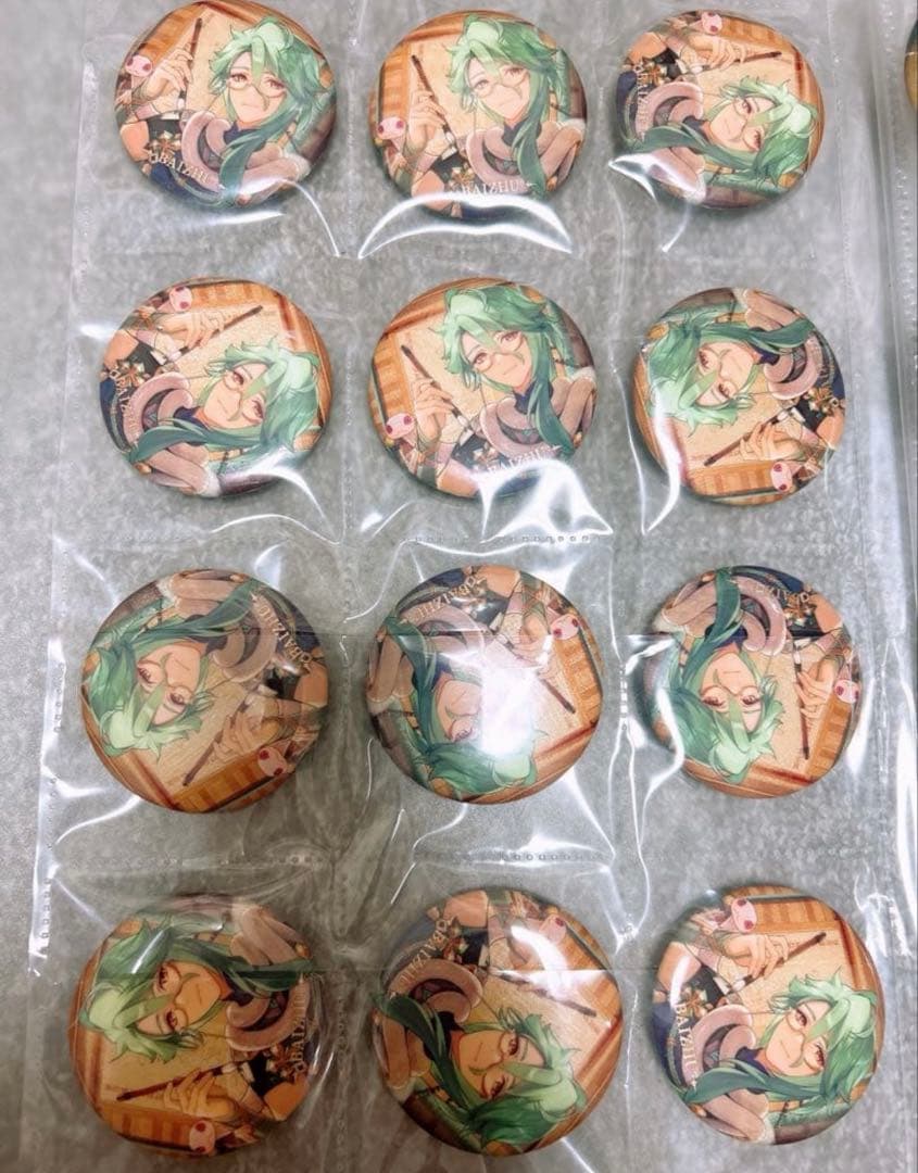 匿名発送 原神 白朮 缶バッジ 42点 まとめ売り 缶バッジカバー付き