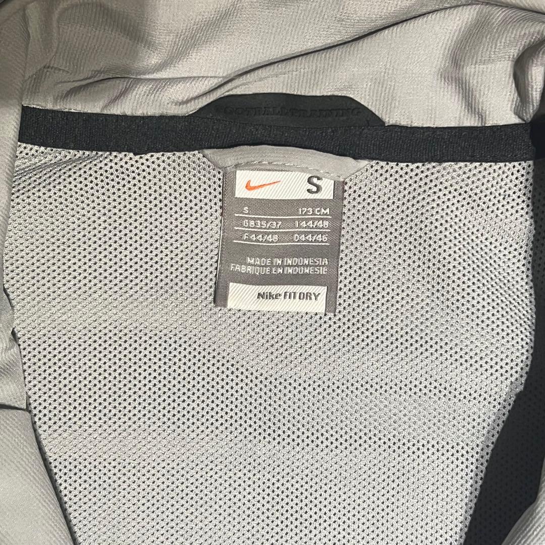 ユヴェントス　セットアップ　ナイキ　トータル90 ナイロンジャケット　ウーブン