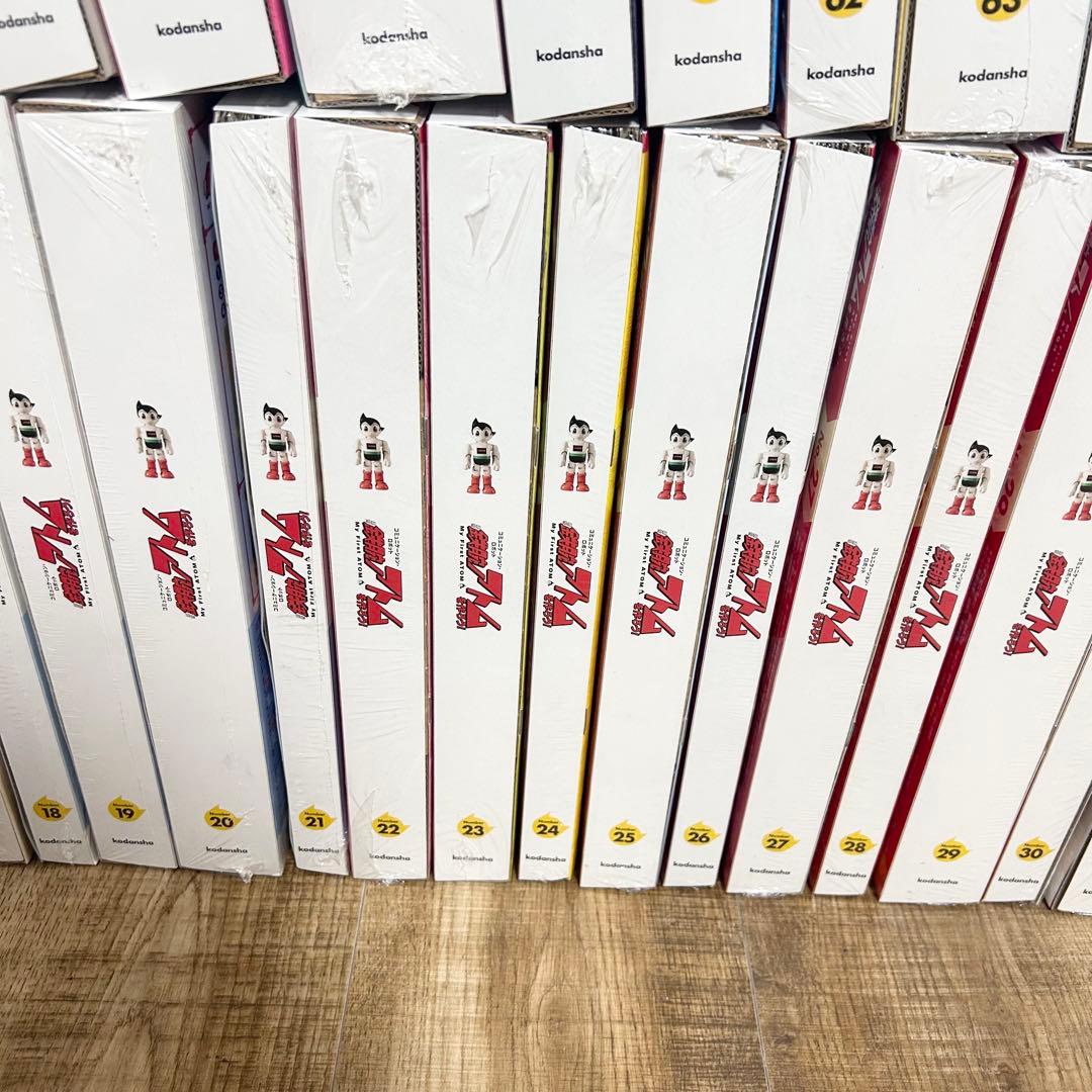 新品未開封品　鉄腕アトムを作ろう　全巻70巻 コンプリート 二足歩行　特典付き