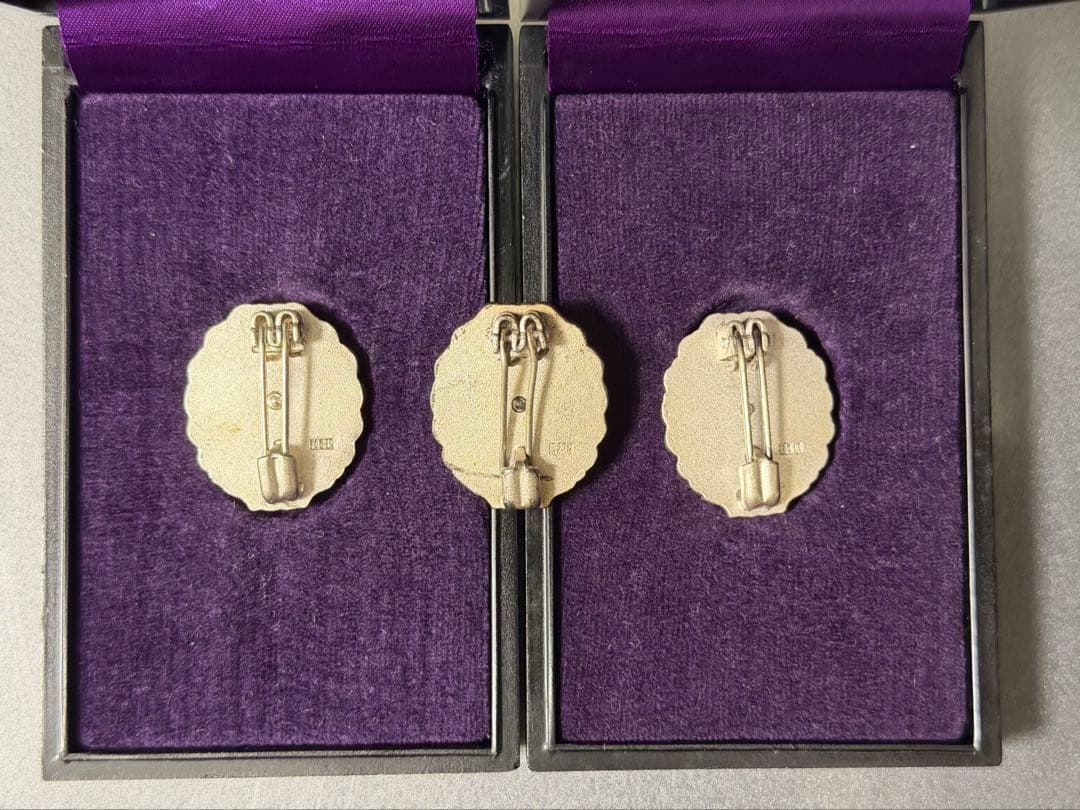 ゆ*こ様 純銀　日本国有鉄道功績章 バッジ 旧国鉄