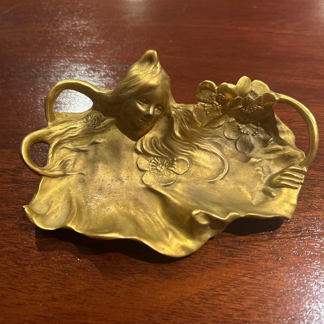 アール・ヌーヴォー　アンティーク ブロンズプレート