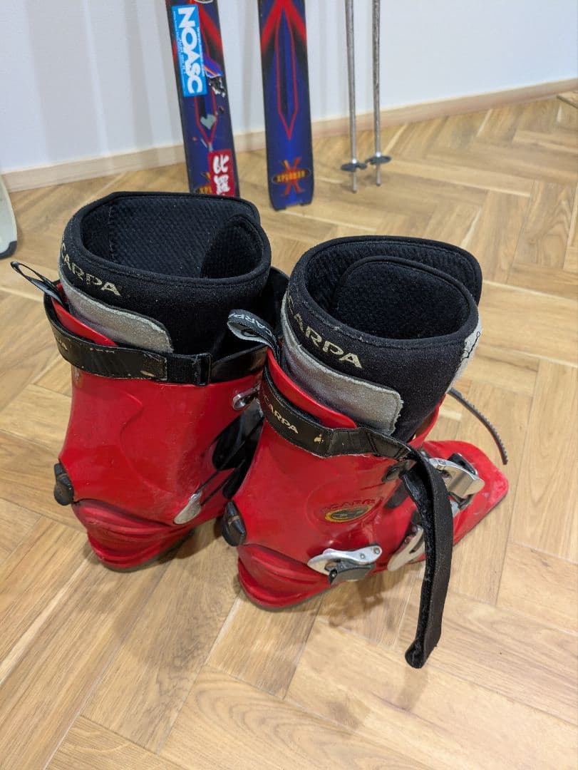 スカルパ　テレマークスキーブーツ　ヘルメット、マスクおまけ付き★