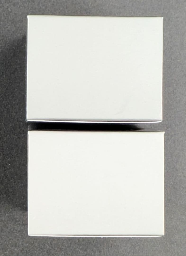 ミニカー MINI GT  750Li xDrive Bernina Grey