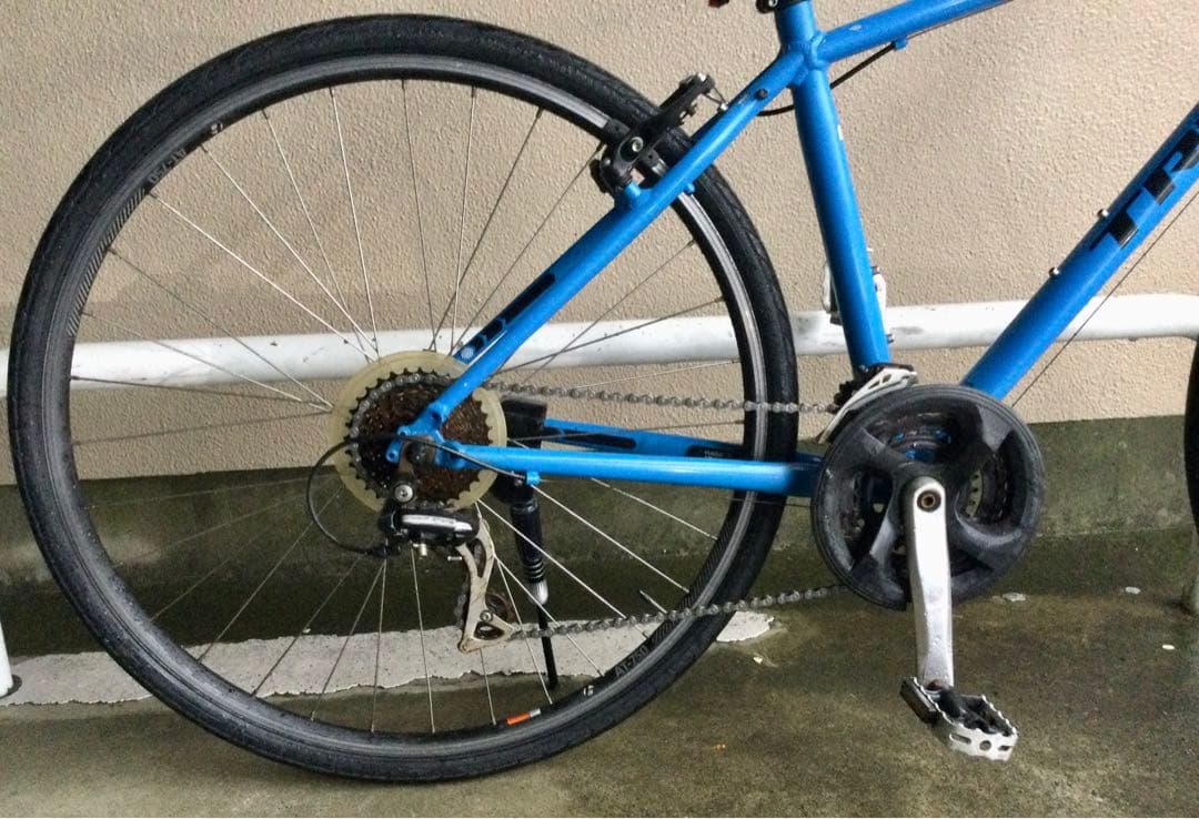 TREK FX2 クロスバイク 24段　17.5 東京