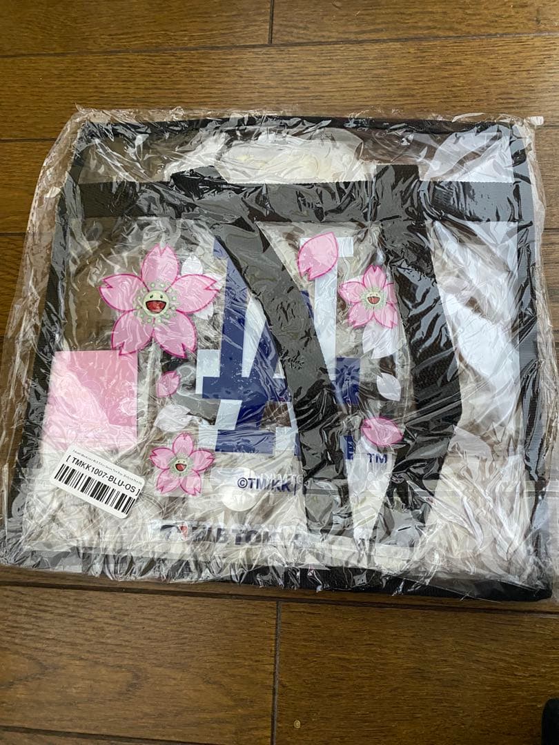 東京シリーズ 桜デザイン バッグ　ドジャース　村上隆