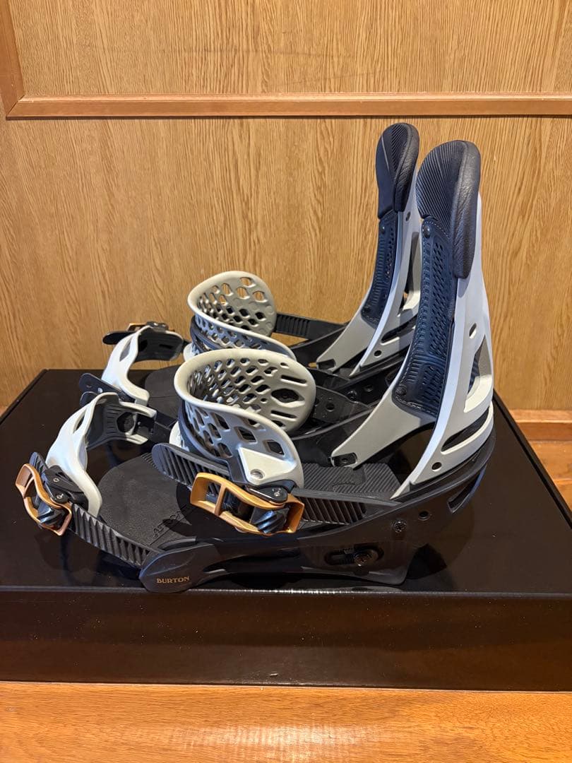 激安【美品】BURTON MALAVITA Lサイズ　バートン　マラビータ