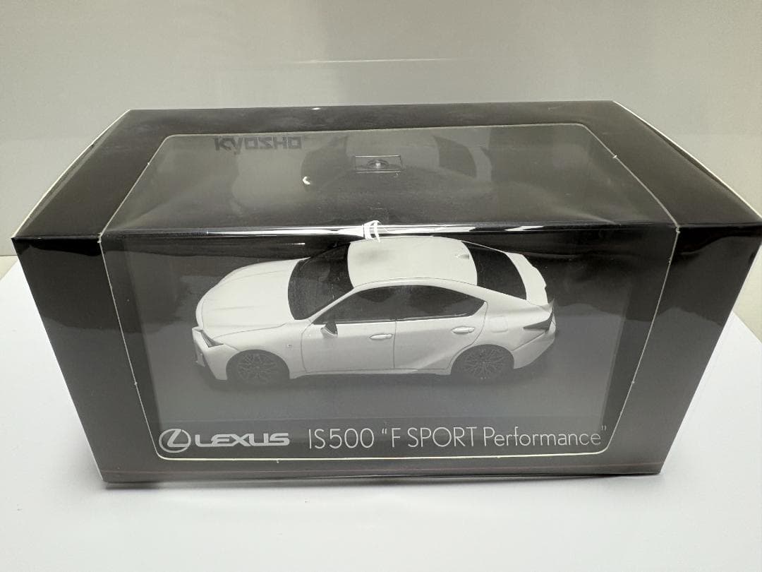 京商 1/43 レクサス IS 500 F SPORT パフォーマンス ホワイト