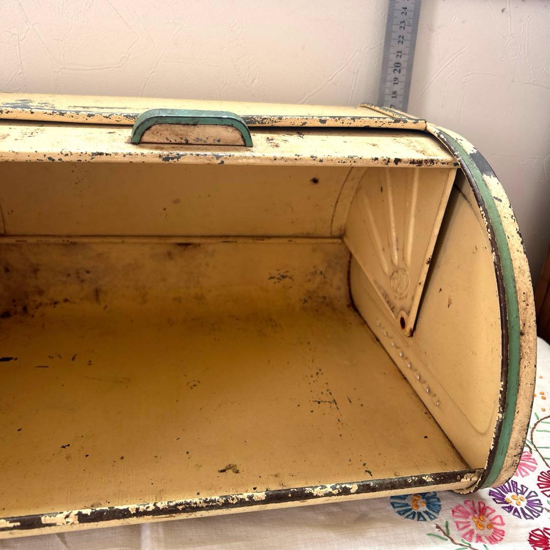 アンティーク　Tala社ロールアップブレッドケース