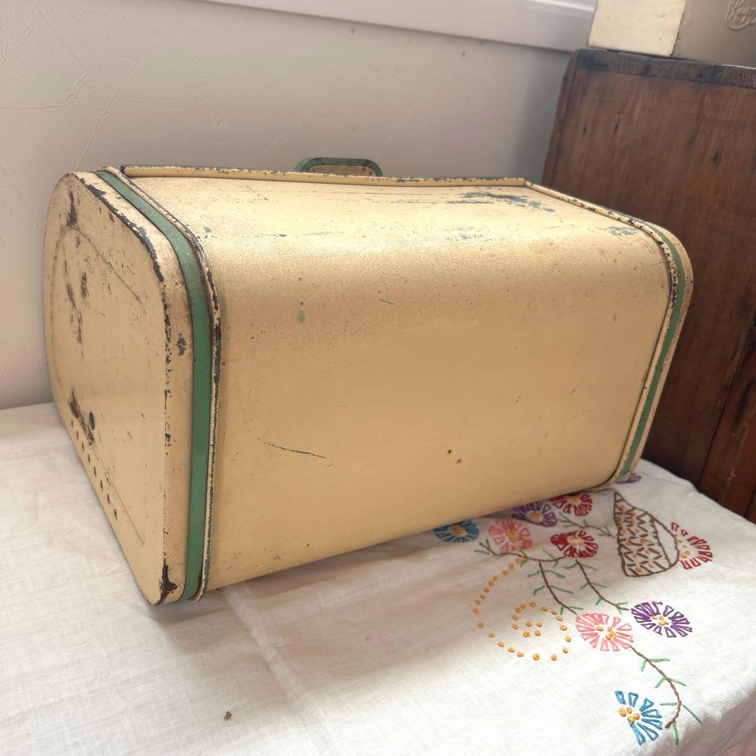 アンティーク　Tala社ロールアップブレッドケース