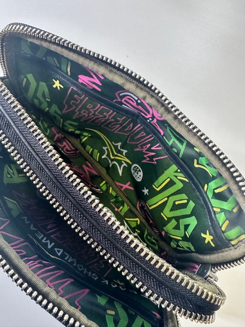 【新品未使用】ポーチ(縦:16cm横:29cmマチ:8cm) ラッセルノ1563