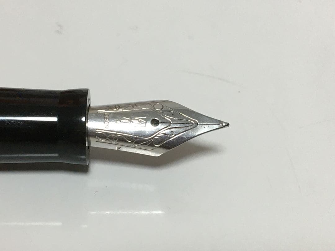 draz　デルタ万年筆ドルチェビータスリム