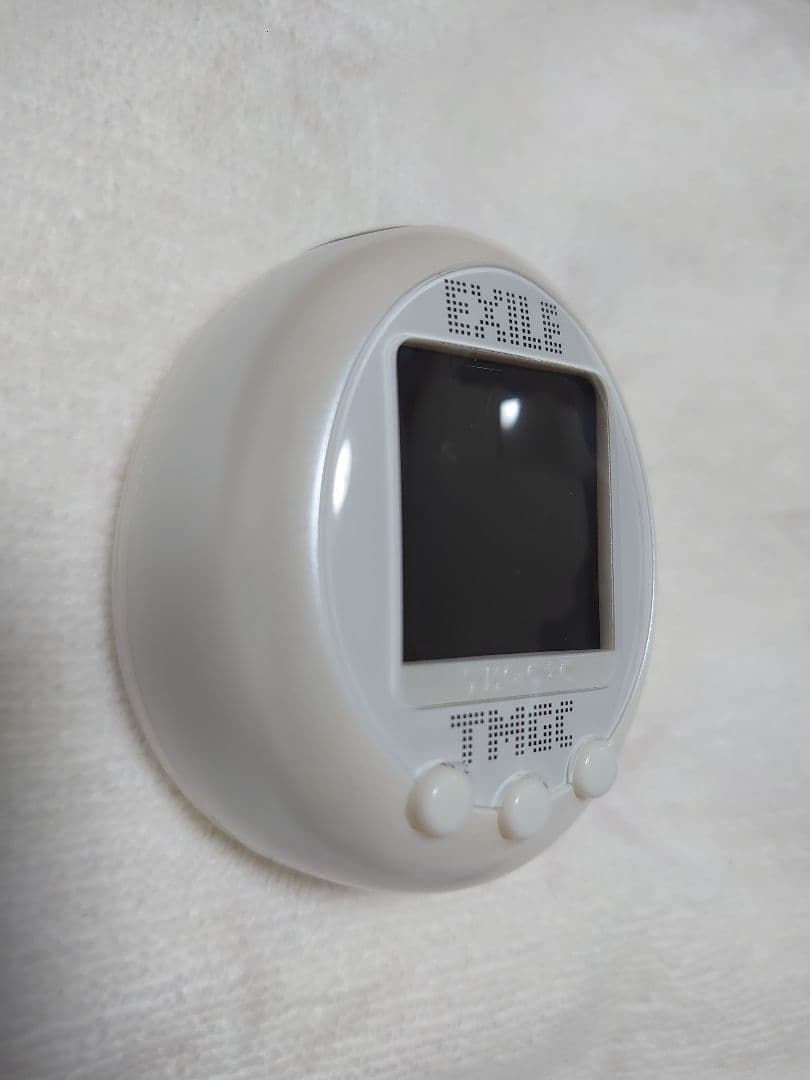 たまごっちプラスカラー　エグモっち　ホワイト　EXILEコラボ　バンダイ