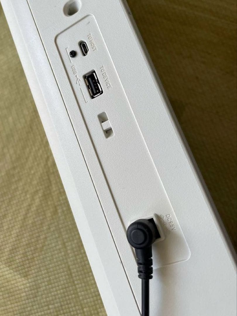 カシオ(CASIO)光ナビゲーション電子キーボード LK-520　61鍵盤