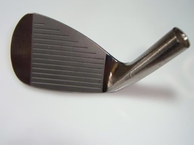 ”新品”ITOBORI (一刀彫) ハーフキャビティバック アイアンPW