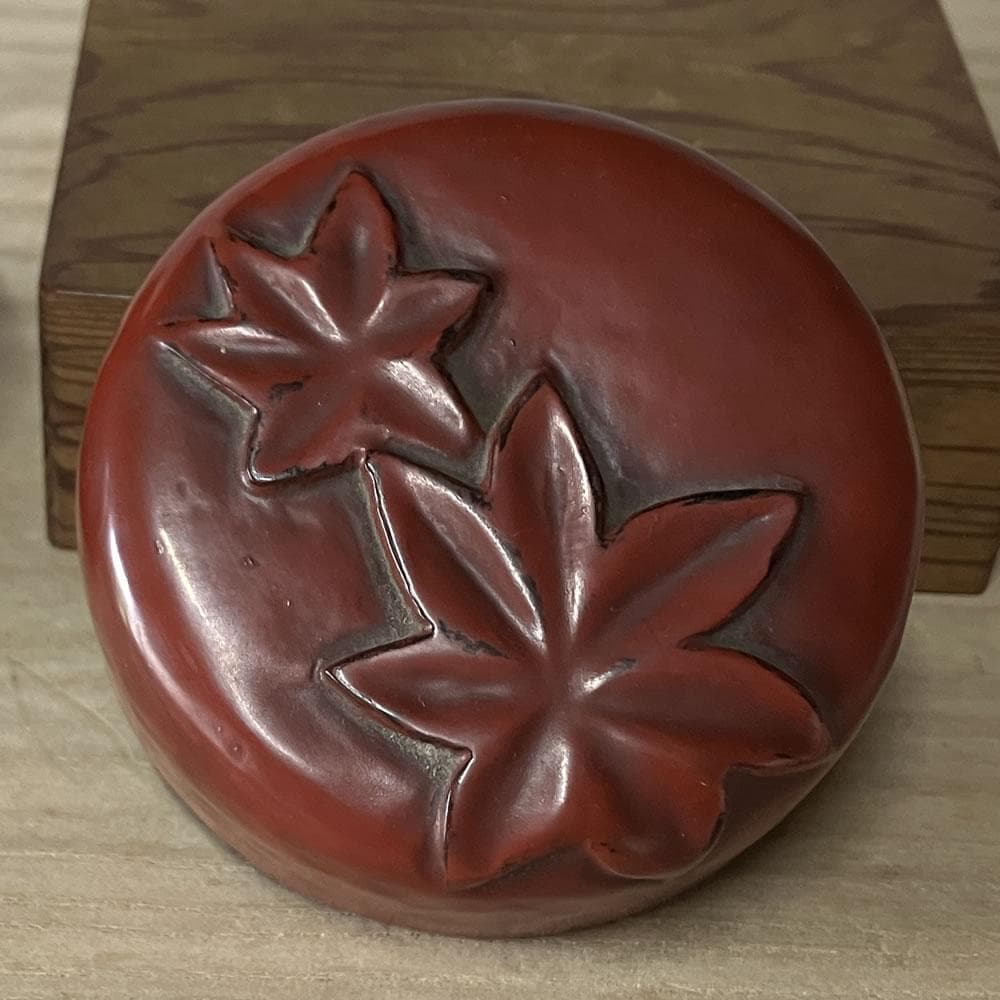 F1387 鎌倉彫 棗 在銘 木箱入り 木製 漆器 茶道具