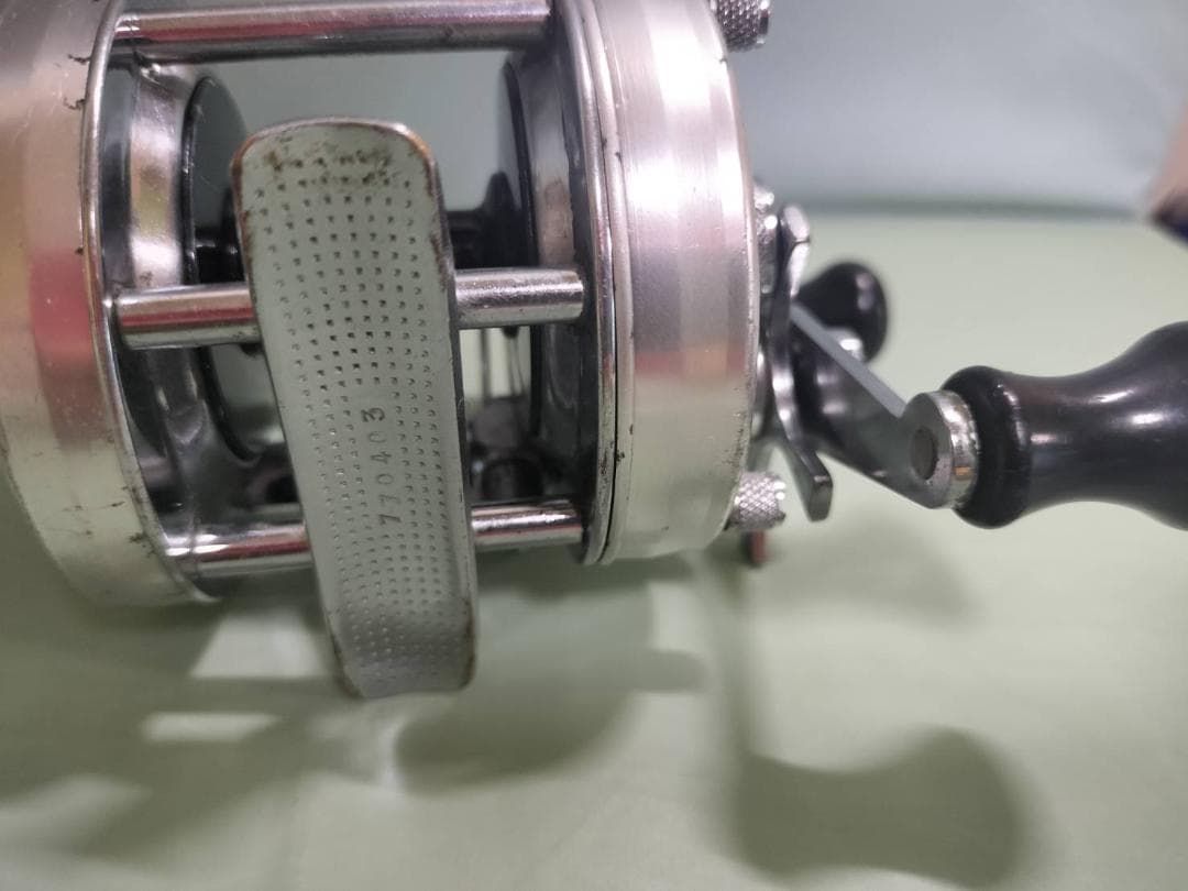 ★訳　アブガルシア　アンバサダー 5500C　ビンテージ　リール シルバー