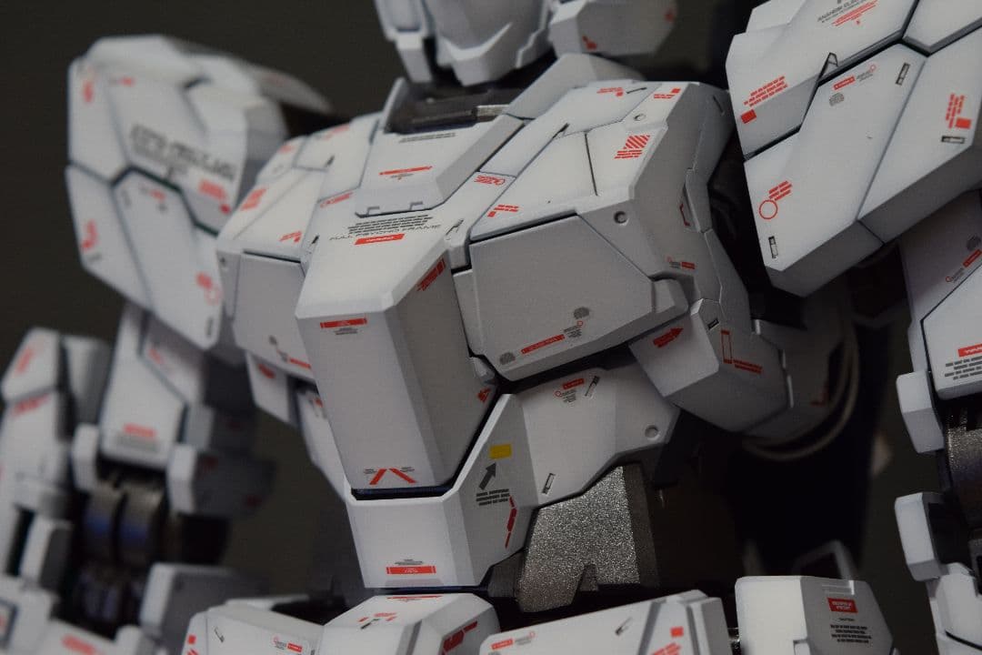 最終値下げ【ガンプラ全塗装】PGユニコーンガンダム最終決戦仕様デカール500箇所