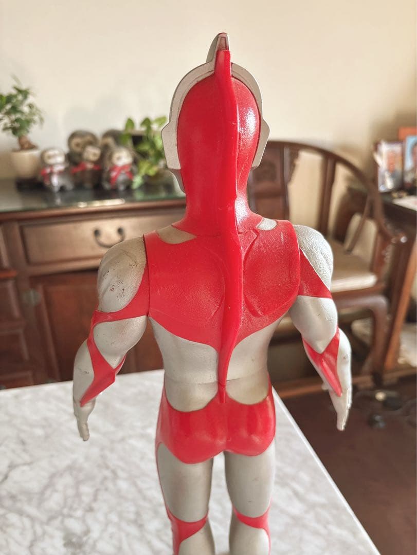 ウルトラマン　フィギュア　大きめ