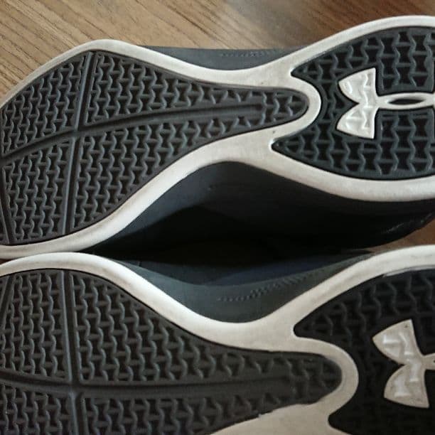 ●UA アンダーアーマー ロックダウン 黒白 1259016-001 US10