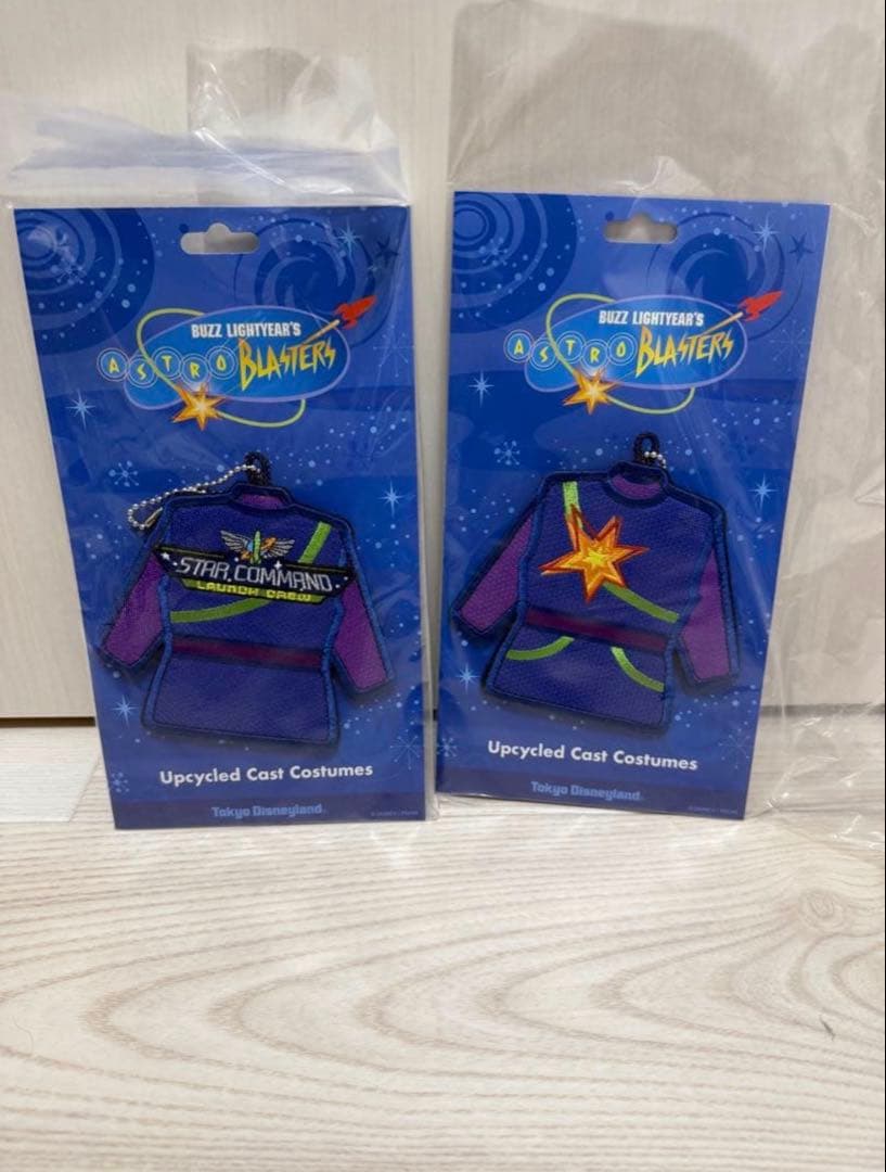 ディズニー バズライトイヤー アストロブラスター ワッペンバッジ　2種類セット