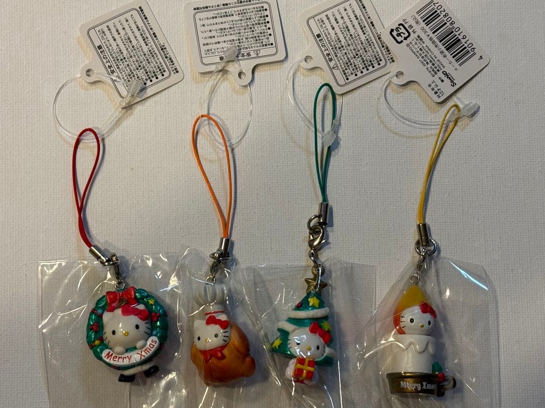 激レア　ハローキティ　コンビニ限定　クリスマス根付け4点セット