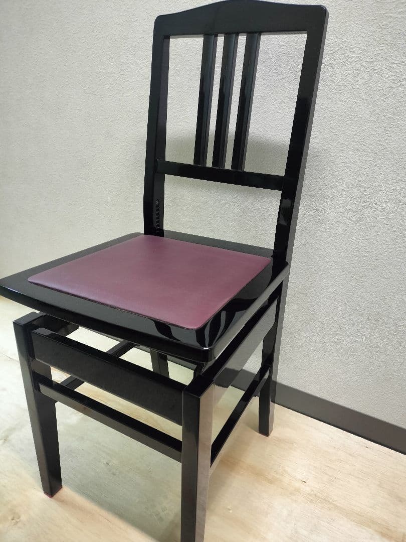 ヤマハ　トムソン椅子　ピアノイス