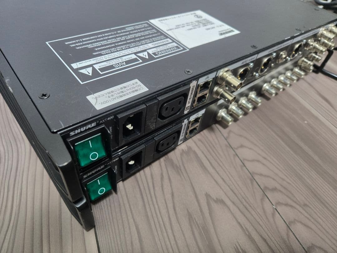 【SHURE】シュアワイヤレス受信機AXT400分配アンプAXT630セット