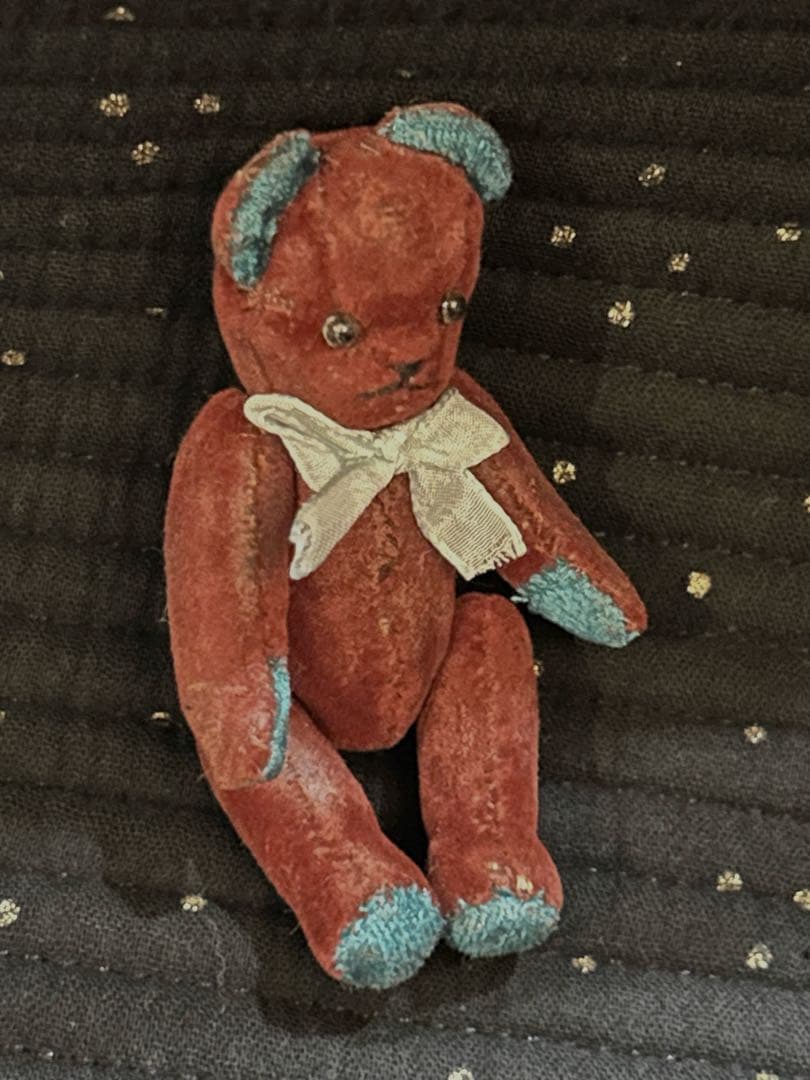 人気作家　フランスのアンティーク風ミニチュアベア