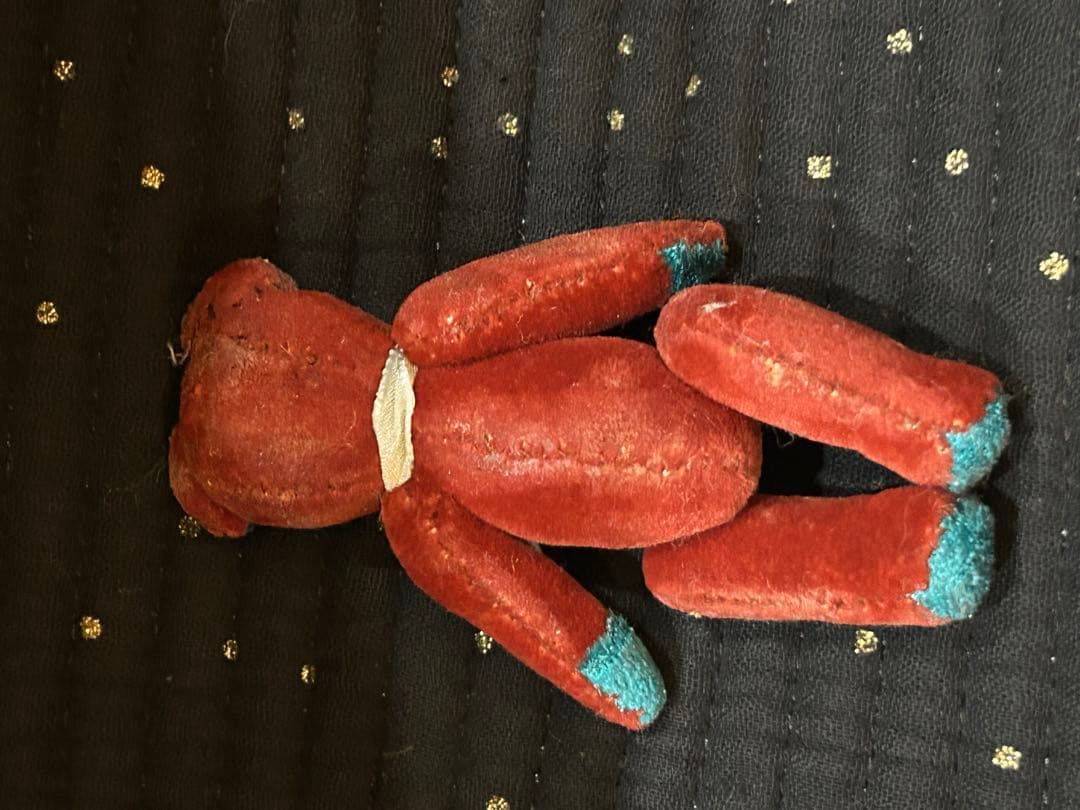 人気作家　フランスのアンティーク風ミニチュアベア