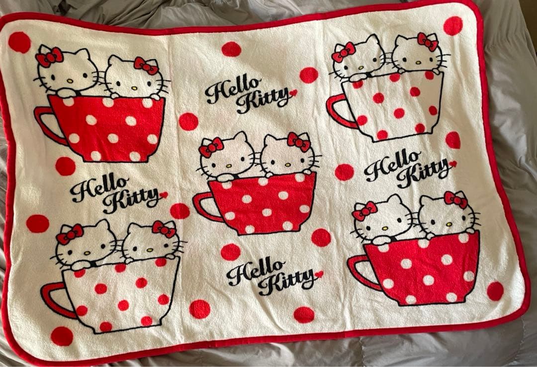 ハローキティ　ティーカップ　ブランケット　2008年