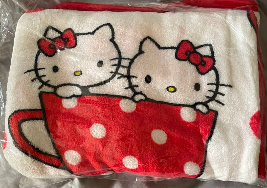 ハローキティ　ティーカップ　ブランケット　2008年