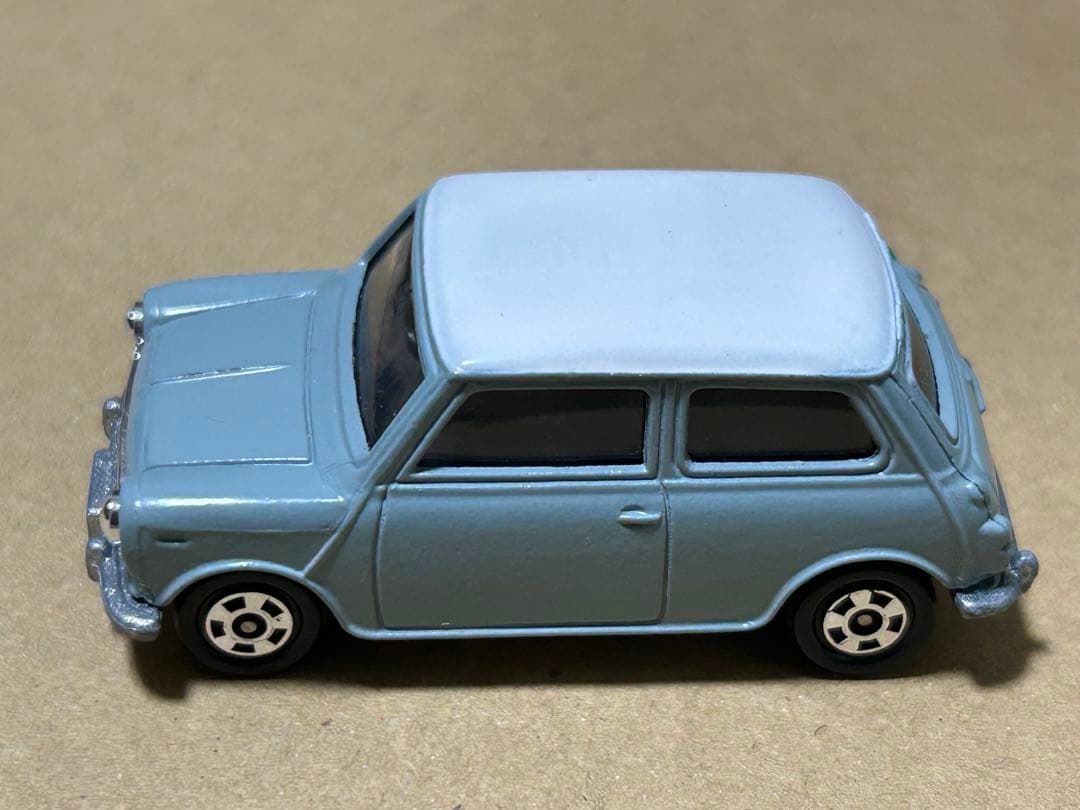 トミカ ミニクーパー リップスピード ロゴなし ねずみ色