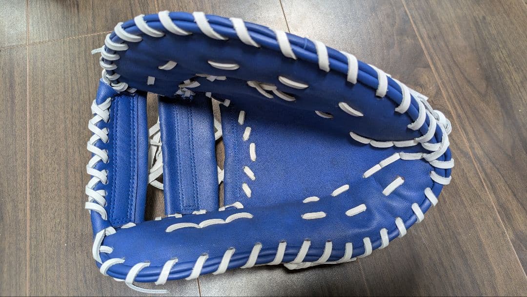 横浜DeNAベイスターズ ファーストミット ファンクラブ特典