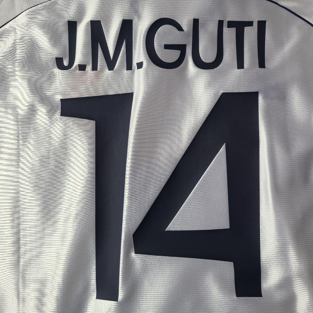 選手用 グティ レアル・マドリード エキップメント