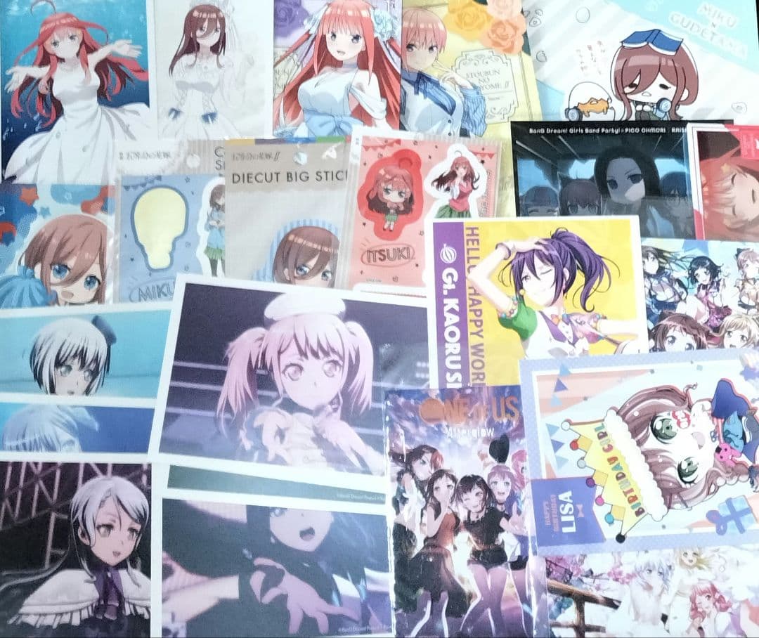 大量 まとめ売り 美少女 紙類 ポストカード ぬいぐるみ アクリルスタンド