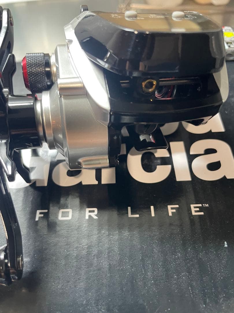 極美品　Abu Garcia MAX DLC ベイトリール