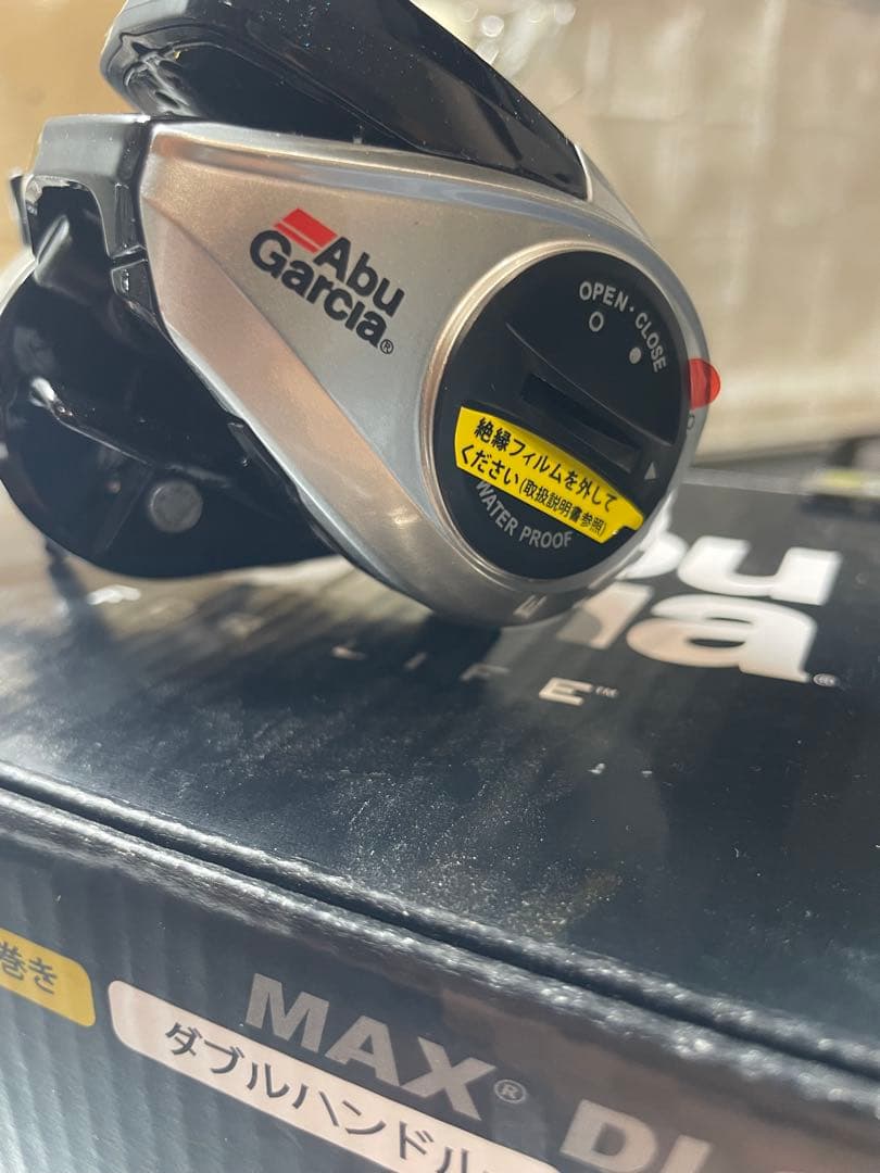 極美品　Abu Garcia MAX DLC ベイトリール