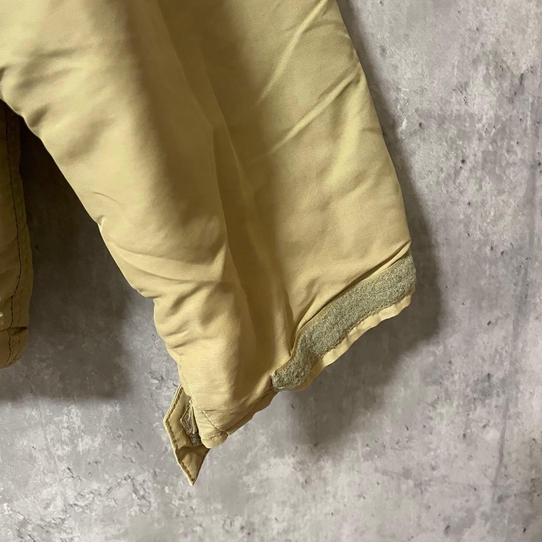 Burtonバートンスキーウェアスノーボードジャケットブルゾンベージュ刺繍ロゴ