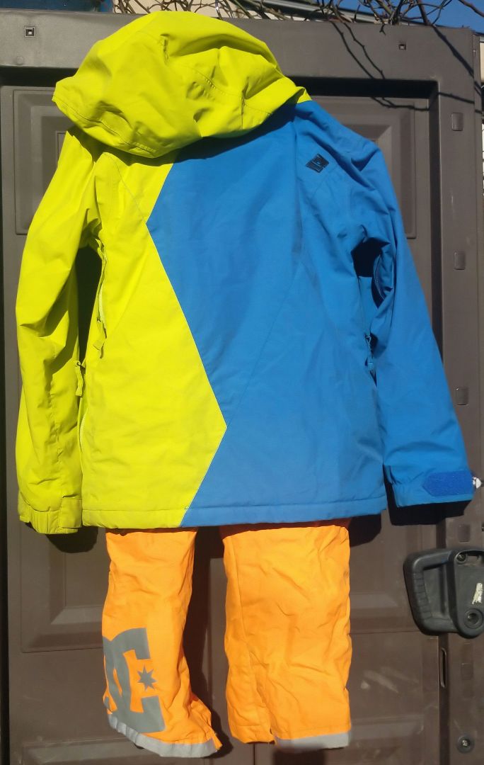 スノーボードウェア 子ども用 セット　volcom DC　 おまけ付き