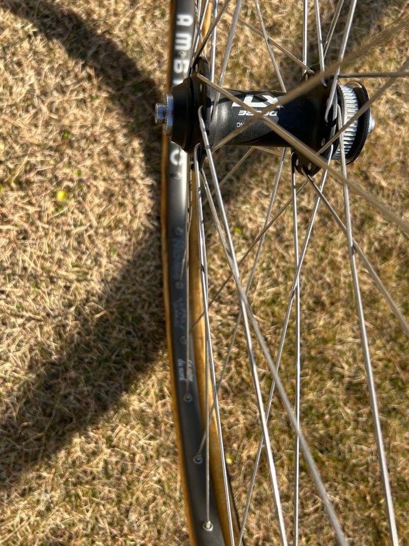 シクロ　AMBROSIO ネメシス チューブラー ディスク仕様　ハブXT